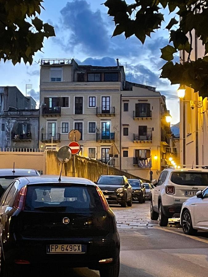 Loft Aragonese Apartment Palermo Bagian luar foto